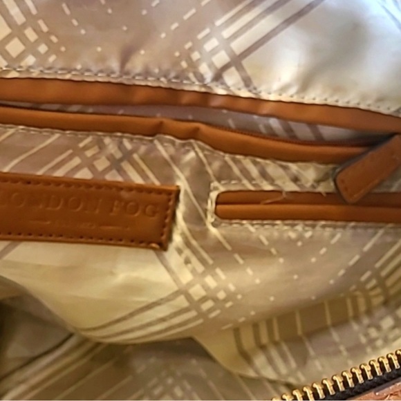 London Fog Cream,  Brown, Navy Striped  Shoulder Bag with Black Handles. - Picture 11 of 14
